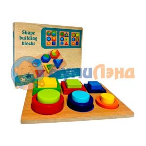 Деревянные строительные блоки в коробке